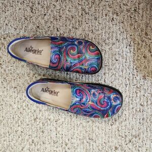 Alegria Slip on clogs